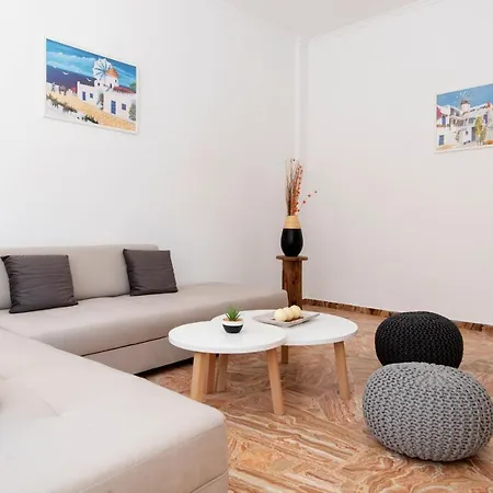 Apartment Downtown Páros